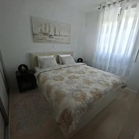 Verdi With Free Parking In The Garage Апартаменты