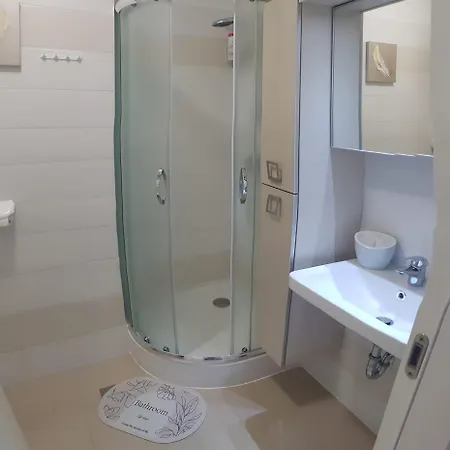 公寓 Verdi With Free Private Parking Space *