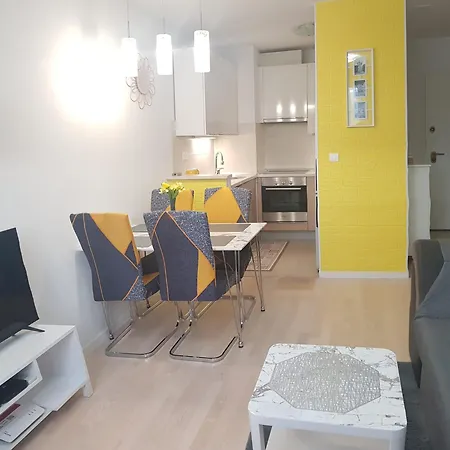 Verdi With Free Private Parking Space