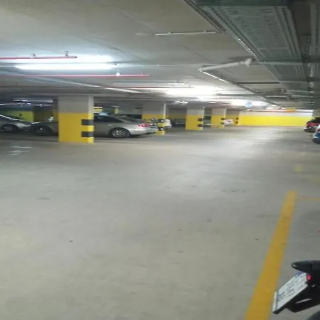 Verdi With Free Private Parking Space *