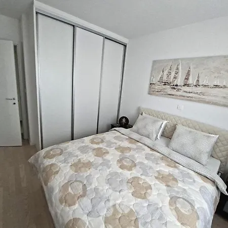 Apartament Verdi With Free Parking In The Garage