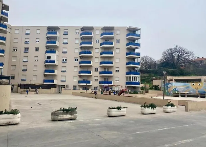 Verdi With Free Private Garage *