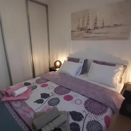 Verdi With Free Private Parking Space * Split