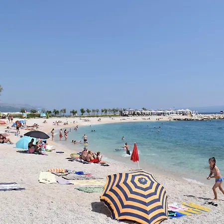 Verdi With Free Private Parking Space Apartament