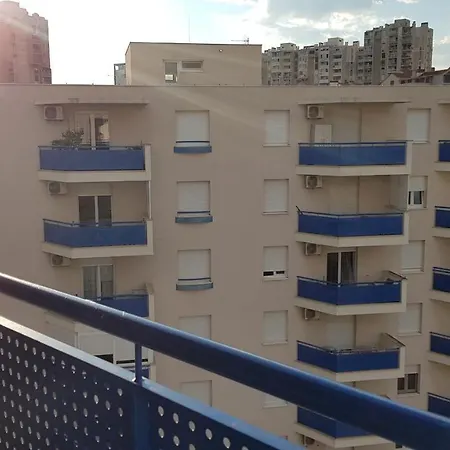 Verdi With Free Parking In The Garage Apartman Split