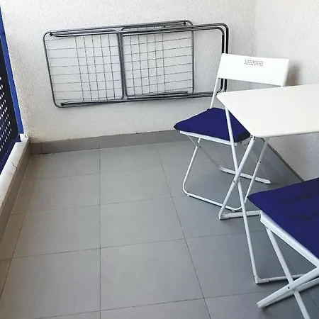 Verdi With Free Private Parking Space Split