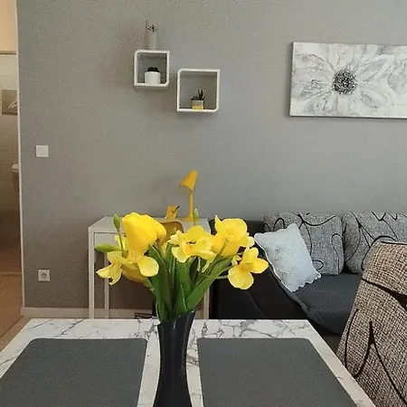 Verdi With Free Private Parking Space דירה