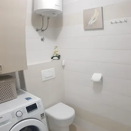 Verdi With Free Private Parking Space