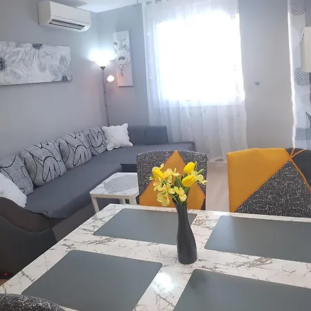 Verdi With Free Private Parking Space Apartment Split