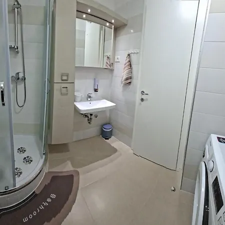 Apartament Verdi With Free Private Parking Space *