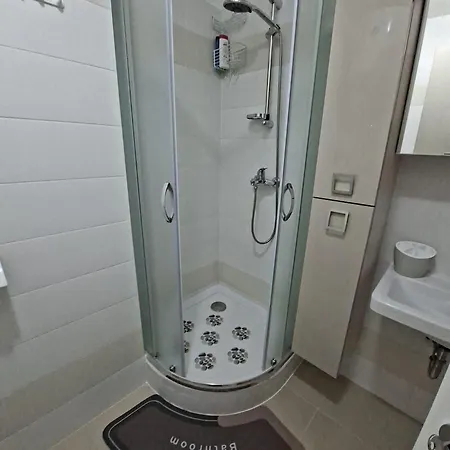 Verdi With Free Private Parking Space Apartament *