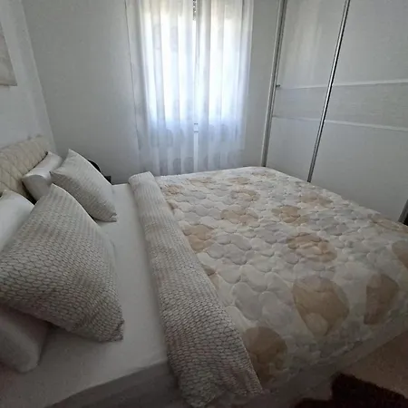Apartment Verdi With Free Parking In The Garage *