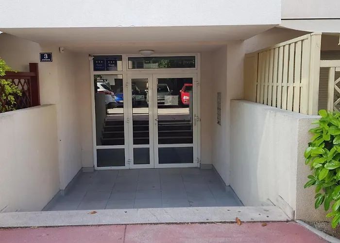 Verdi With Free Private Garage