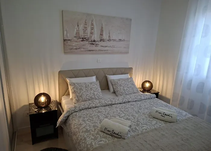 Verdi With Free Private Garage Appartement