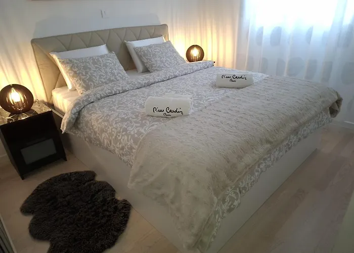 Verdi With Free Private Garage * Split